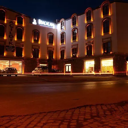Hotel Bacacan 4*